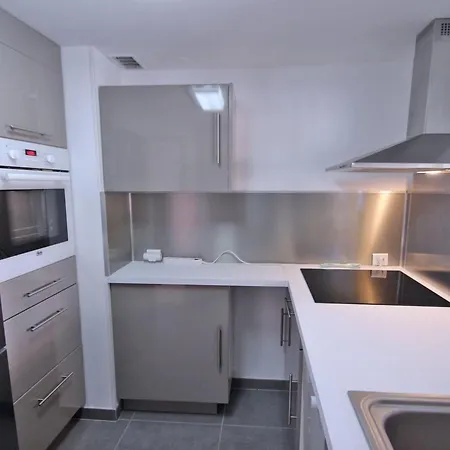 Appt T4 - 6 Pers - Vue - Piscine By Interhome Appartement *